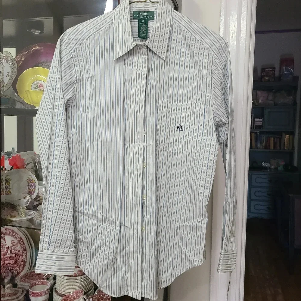 Lauren Women's Ralph Lauren Petite Striped Easy Care Cotton Shirt 6 Petite NWT - Picture 3 of 12